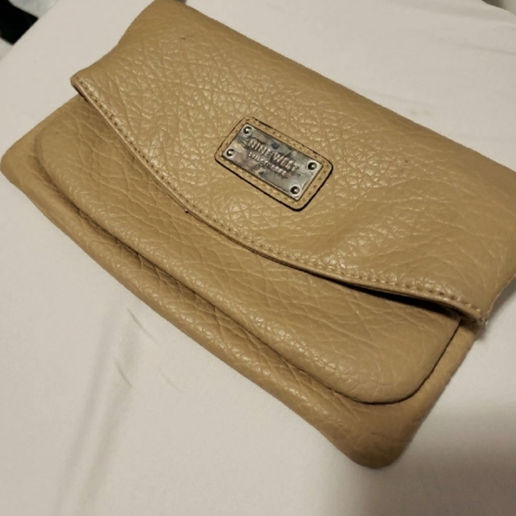 Nine West Handbags - NINE WEST Tan Convertible chain crossbody clutch